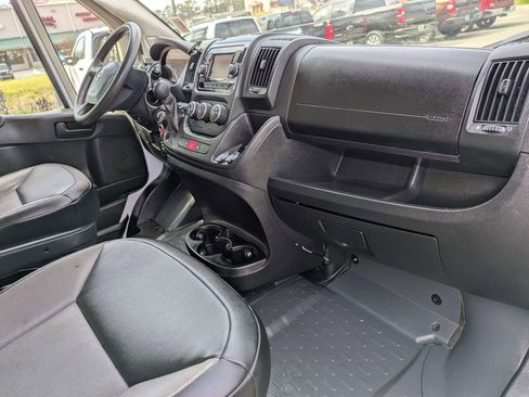 Used 2021 RAM ProMaster 2500 FWD image 17