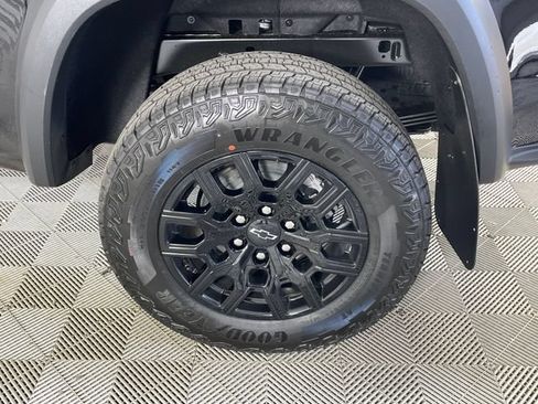 New 2026 Chevrolet Colorado Trail Boss AWD/4WD image 16