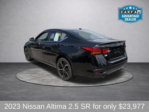 Used 2023 Nissan Altima 2.5 SR w/ SR Premium Package AWD/4WD image 3