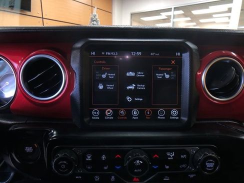 Used 2022 Jeep Wrangler Rubicon w/ Steel Bumper Group image 18