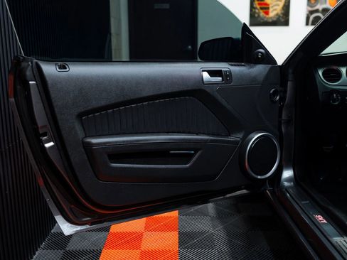 Used 2013 Ford Mustang Shelby GT500 RWD image 24