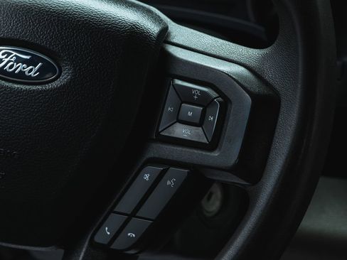 Used 2022 Ford F250 XLT w/ FX4 Off-Road Package image 27