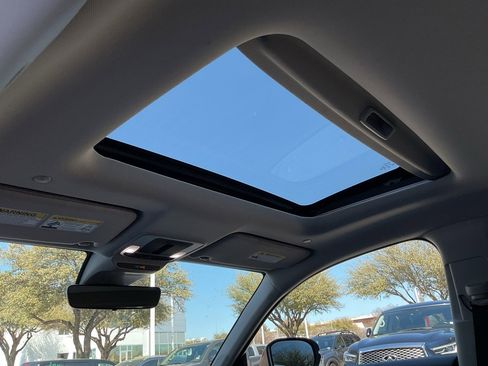 Used 2025 Honda HR-V EX-L image 28