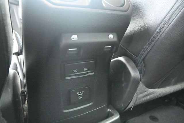 Used 2023 Jeep Wrangler Unlimited Sahara AWD/4WD image 36