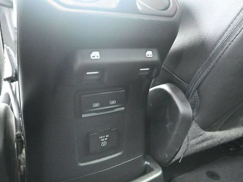 Used 2023 Jeep Wrangler Unlimited Sahara AWD/4WD image 36