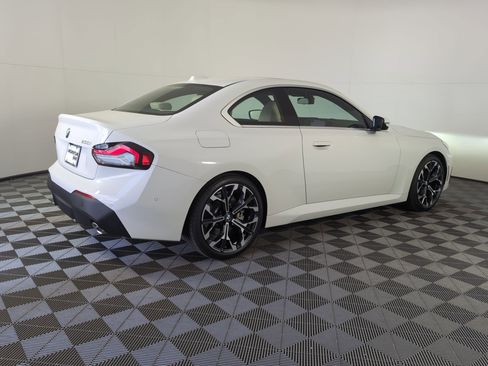 Used 2026 BMW 230i Coupe w/ Premium Package image 7