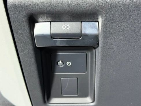 Used 2024 Land Rover Defender 110 S AWD/4WD image 29