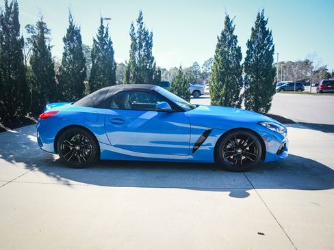 Used 2020 BMW Z4 sDrive30i w/ Executive Package image 11