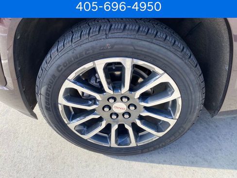 Used 2021 GMC Acadia Denali image 10