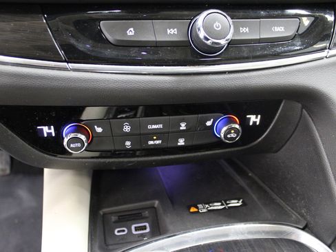 Used 2023 Buick Enclave Essence w/ Experience Buick Package image 34