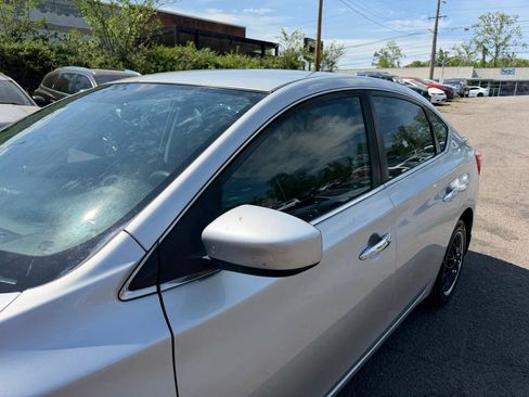 Used 2016 Nissan Sentra SV image 10