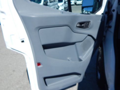 Used 2019 Ford Transit 150 130 Low Roof RWD image 13