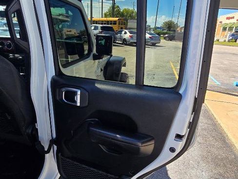 Used 2020 Jeep Wrangler Unlimited Rubicon AWD/4WD image 20
