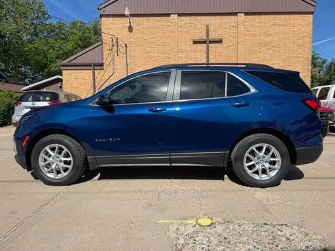 Used 2022 Chevrolet Equinox LT AWD/4WD image 12