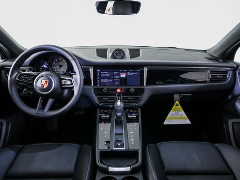 New 2026 Porsche Macan S image 25