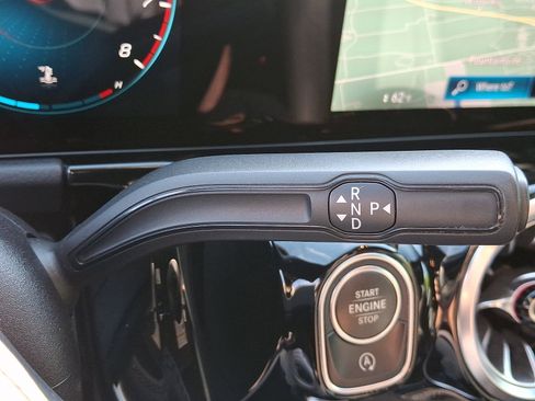 Used 2022 Mercedes-Benz GLA 250 4MATIC image 14