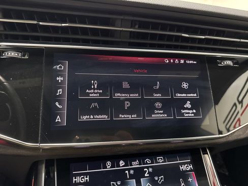 Used 2020 Audi Q8 Premium Plus w/ Premium Plus Package image 22