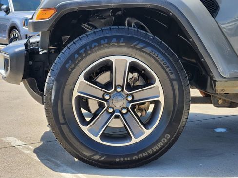Used 2023 Jeep Wrangler Unlimited Sahara w/ Cold Weather Group AWD/4WD image 17