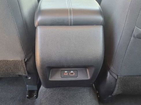 Used 2025 Nissan Altima 2.5 SV image 18