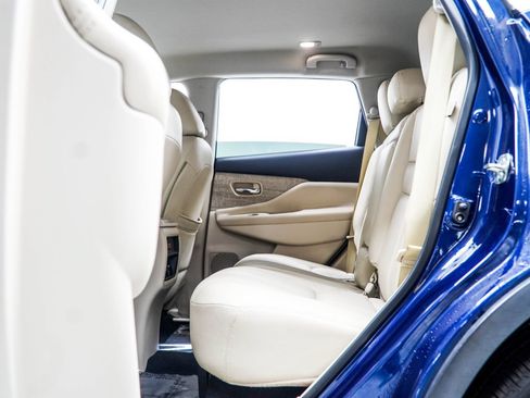Used 2019 Nissan Murano SV w/ Cargo Package FWD image 39