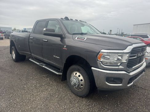 Used 2019 RAM 3500 Big Horn AWD/4WD image 4