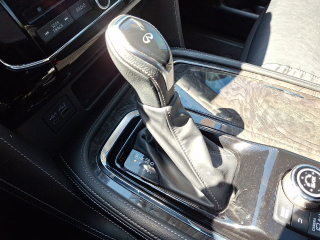 Used 2020 INFINITI QX80 Luxe w/ Proassist Package RWD image 15