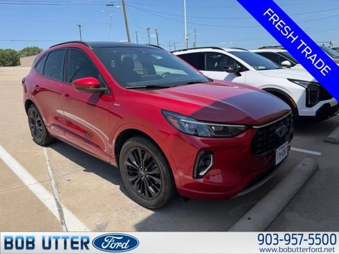 Used 2023 Ford Escape ST-Line Elite w/ Premium Technology Package AWD/4WD image 2
