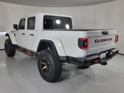 Used 2020 Jeep Gladiator Rubicon AWD/4WD image 4