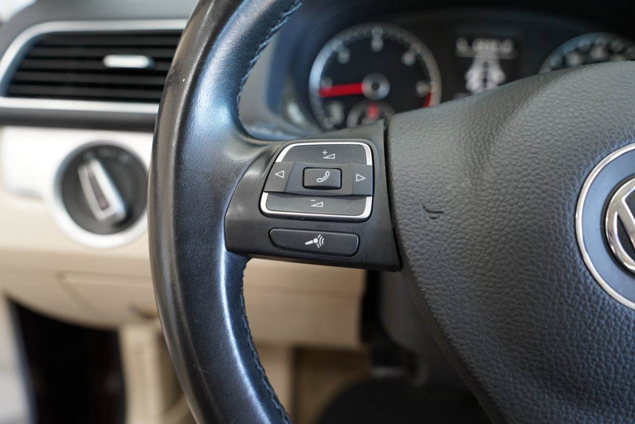 Used 2013 Volkswagen Passat TDI SE FWD image 13