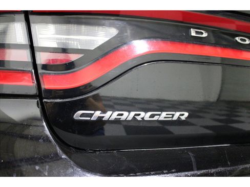 Used 2020 Dodge Charger SXT w/ Leather Interior Group image 16