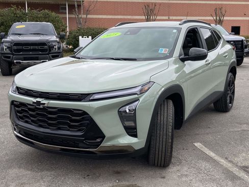 Used 2025 Chevrolet Trax ACTIV w/ Driver Confidence Package image 25