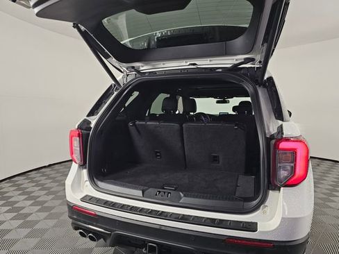 Used 2020 Ford Explorer ST w/ ST Street Pack image 18