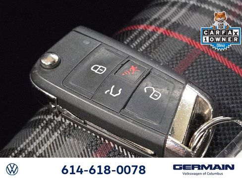 Used 2018 Volkswagen GTI SE FWD image 40