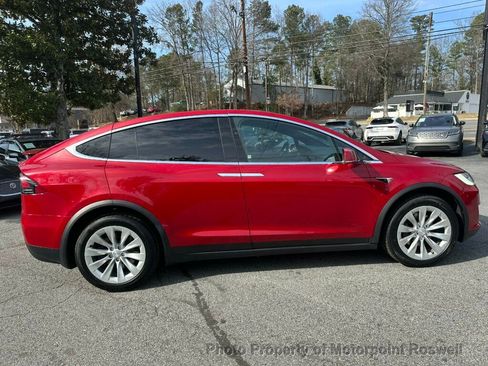 Used 2018 Tesla Model X 75D image 8