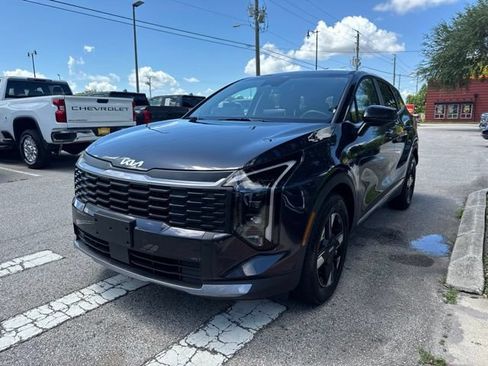 Used 2026 Kia Sportage LX FWD image 4