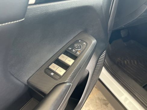 Used 2023 Mitsubishi Outlander SE FWD image 37