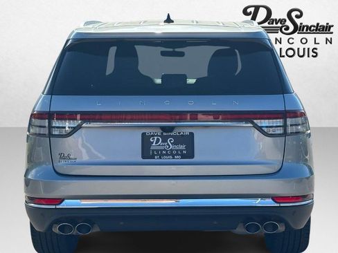 Certified 2022 Lincoln Aviator Reserve w/ Equipment Group 201A AWD/4WD image 4