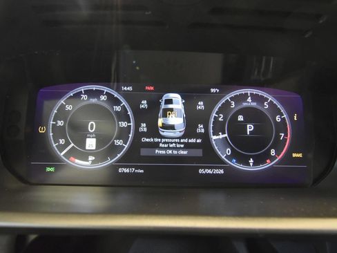 Used 2020 Land Rover Discovery Landmark AWD/4WD image 34