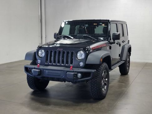 Used 2017 Jeep Wrangler Unlimited Rubicon AWD/4WD image 2