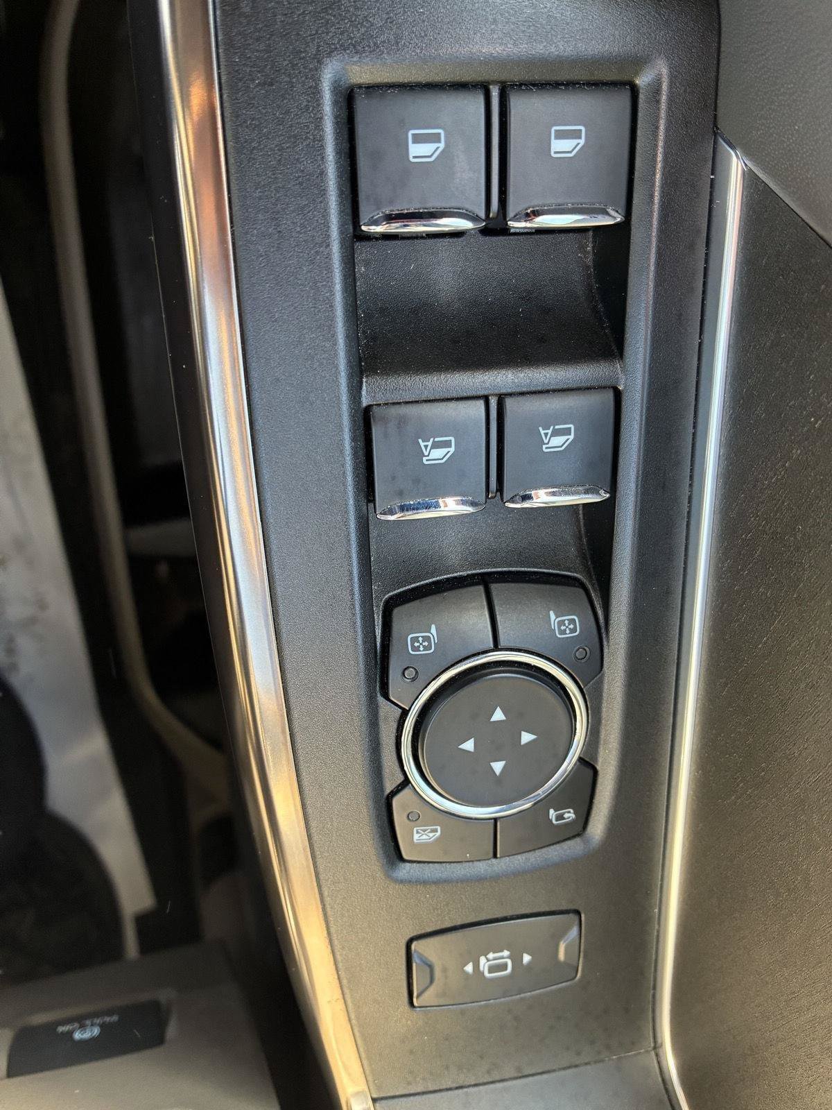 Used 2026 Ford F350 Platinum w/ Platinum Plus Package AWD/4WD image 17