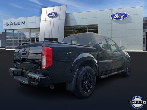 Used 2020 Nissan Frontier SV w/ Midnight Edition Floor Mats image 3