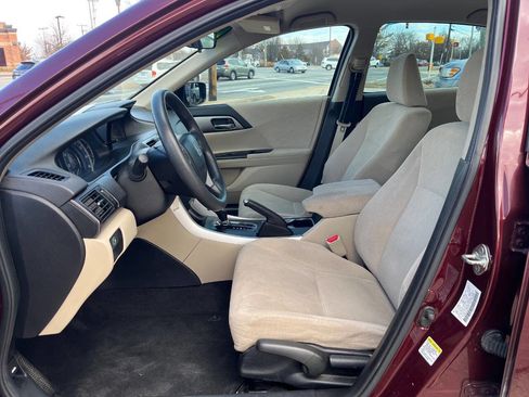 Used 2013 Honda Accord LX image 9