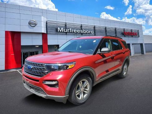 Used 2022 Ford Explorer XLT w/ Equipment Group 202A AWD/4WD image 1