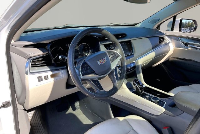 Used 2023 Cadillac XT5 Premium Luxury FWD image 11