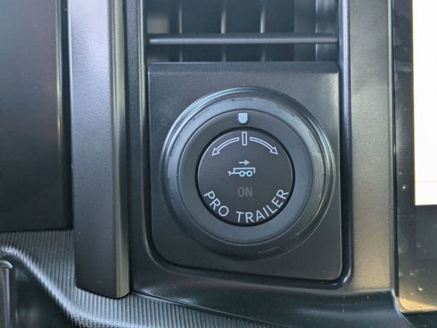 New 2025 Ford F150 Lariat w/ Equipment Group 501A Mid image 28