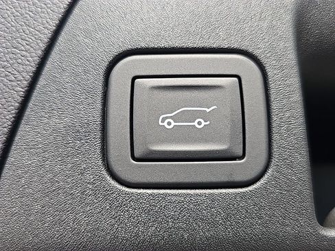 New 2025 Buick Envision Sport Touring image 7