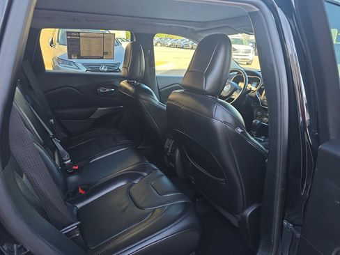 Used 2021 Jeep Cherokee Latitude Lux w/ Sun & Sound Group FWD image 12