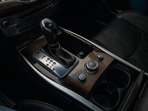 Used 2016 INFINITI Q70 3.7 w/ Deluxe Touring Package image 32