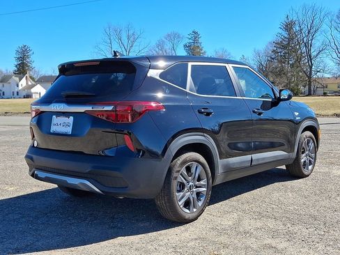 Used 2023 Kia Seltos LX image 5