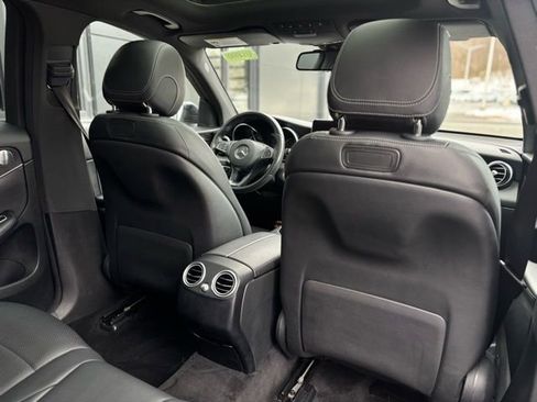 Used 2018 Mercedes-Benz GLC 300 4MATIC image 50